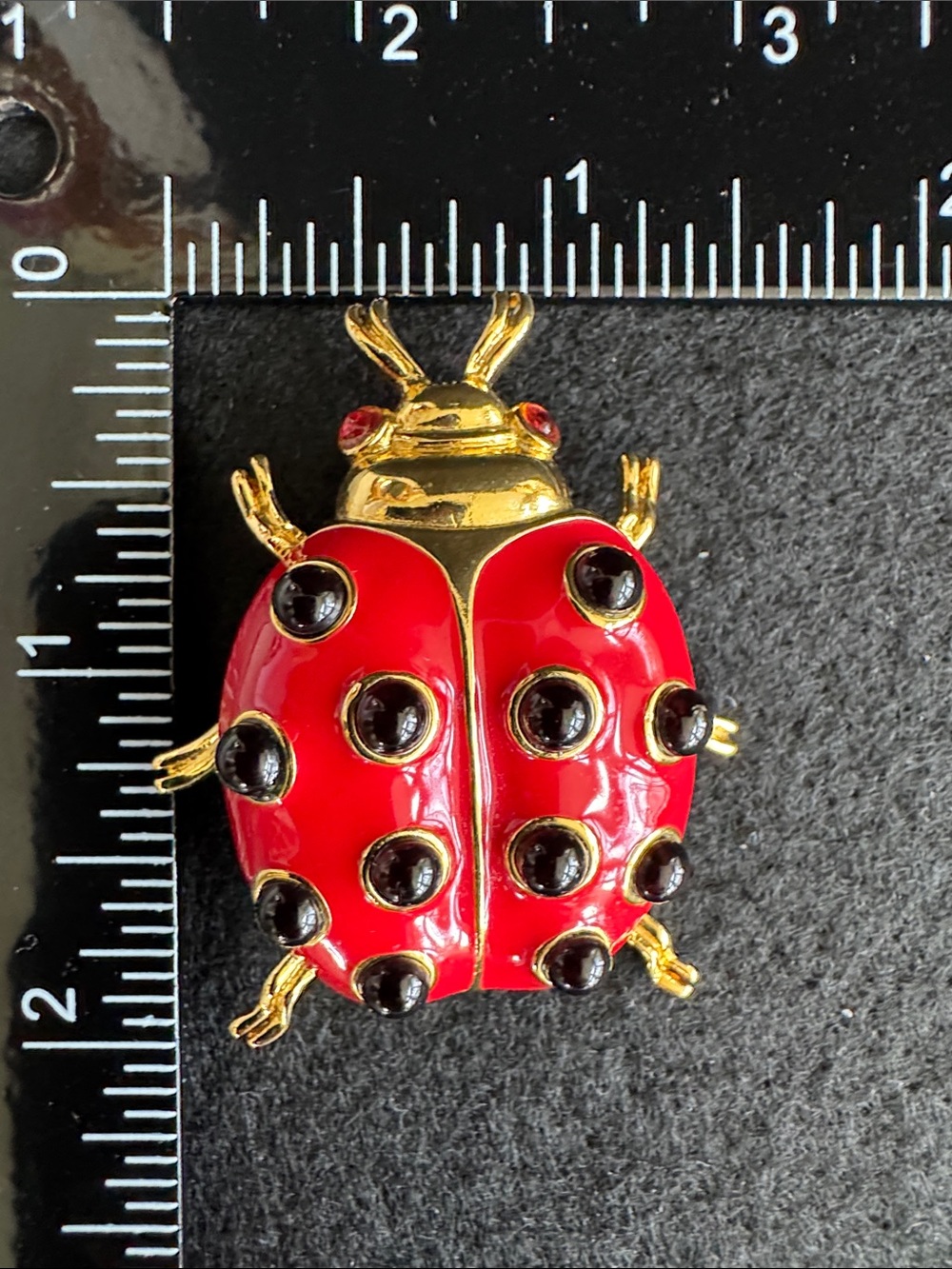 VTG Trifari Ladybug Brooch - goldtone - Picture 4 of 4